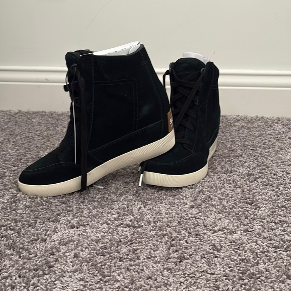 Sorel Black Sneakers with Minimalist Design